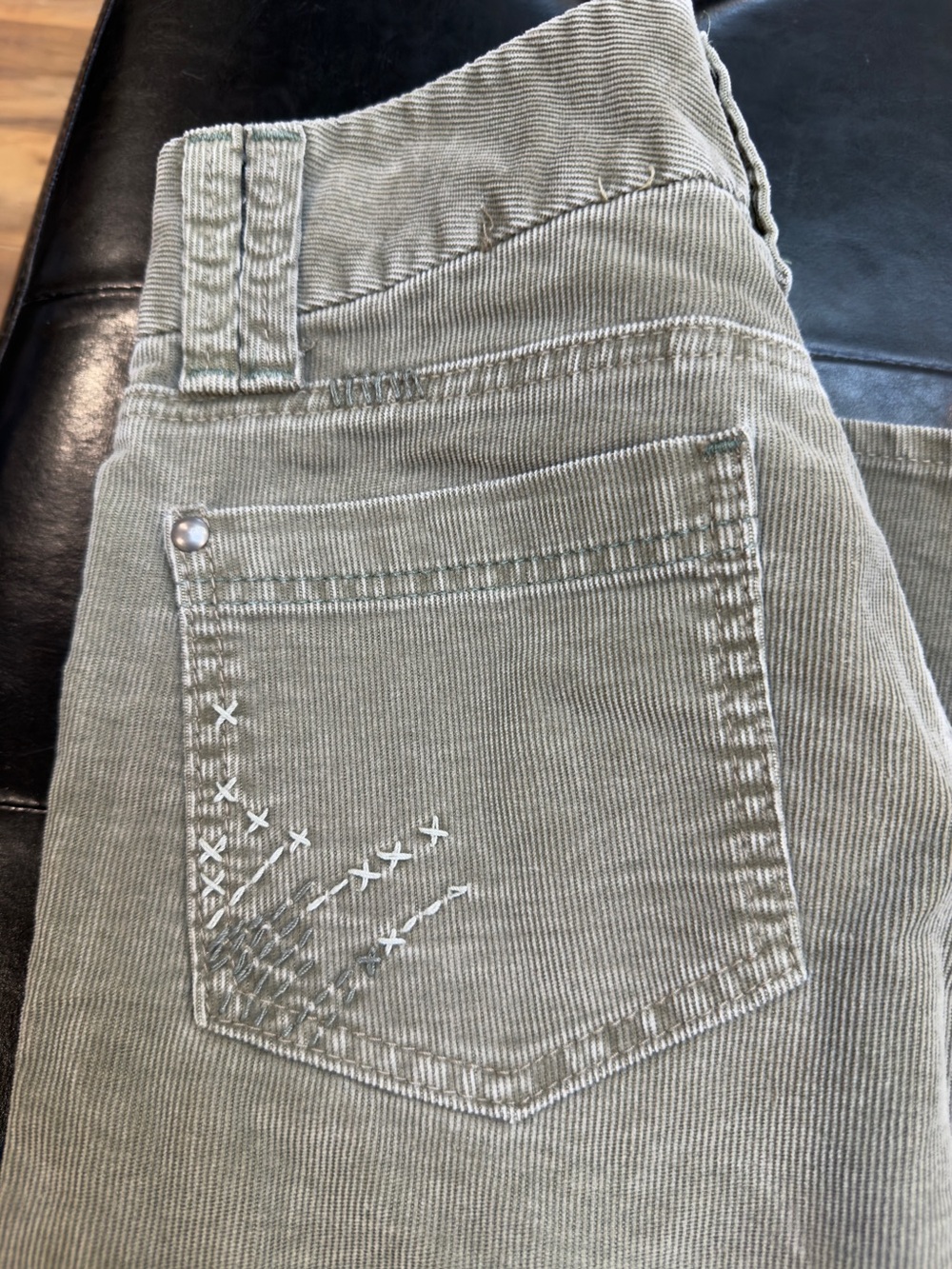 Vintage Gap Curvy Low Rise Bootcut Corduroy Pants Sage Green Size 6R Y2K 90s - Picture 3 of 8